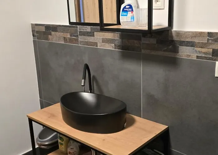 Apartma Alja 4 كْرانْيِسكا غورا