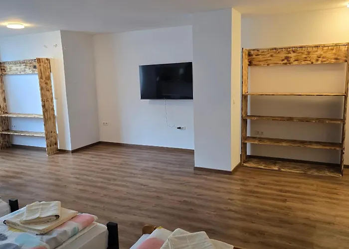 Apartma Alja 4 شقة *